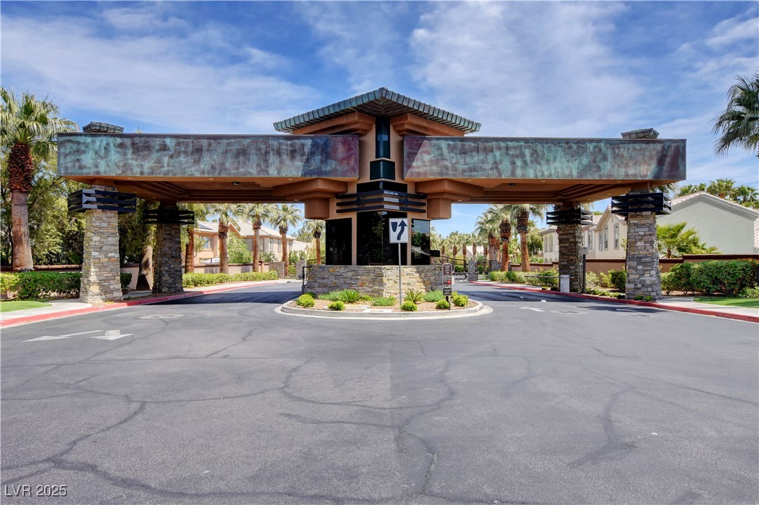 8809 Las Olivas Avenue