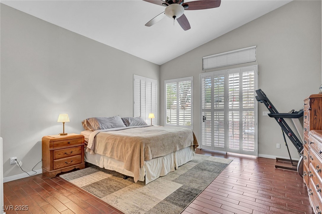 8809 Las Olivas Avenue