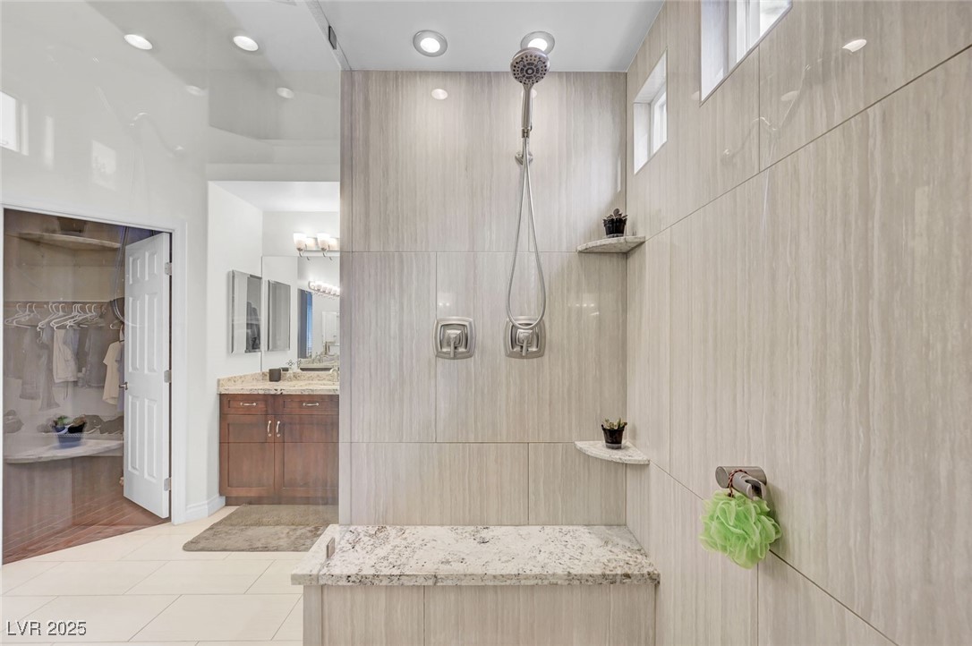 8809 Las Olivas Avenue