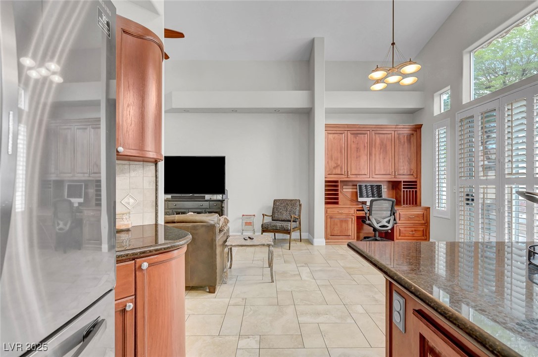 8809 Las Olivas Avenue