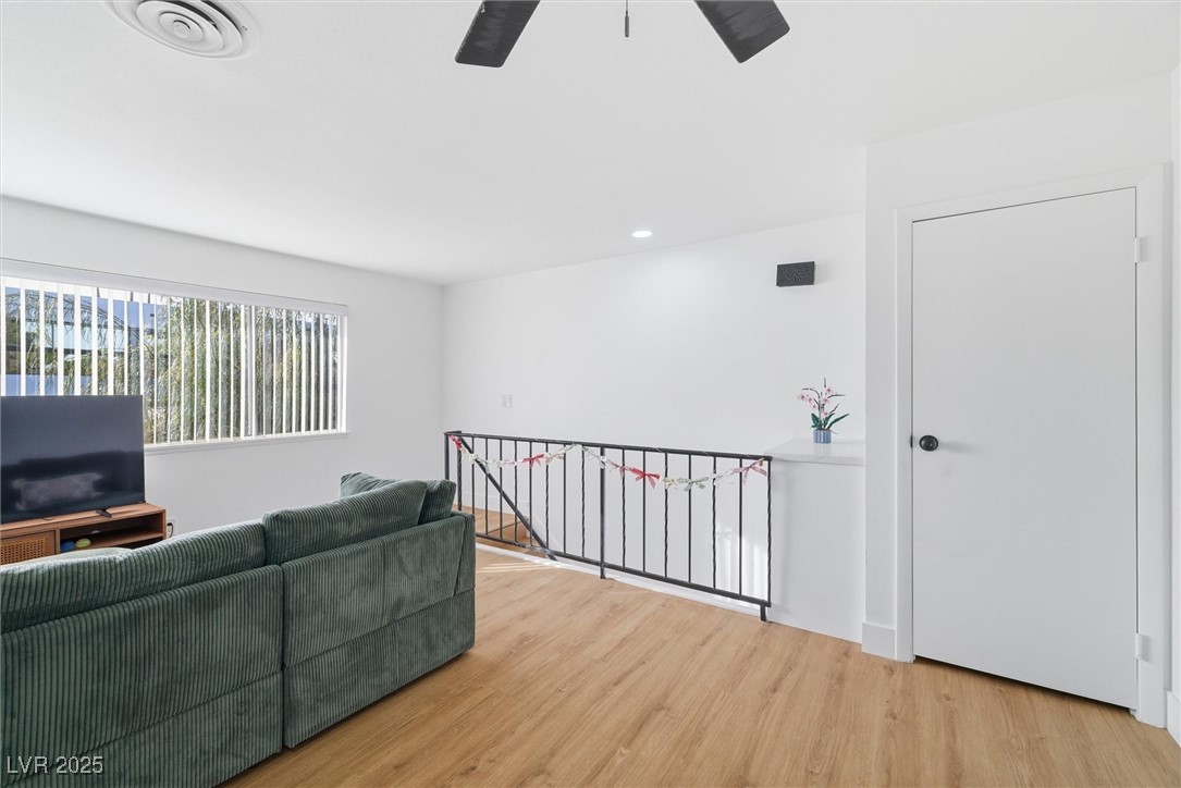 1521 Elizabeth Avenue 4