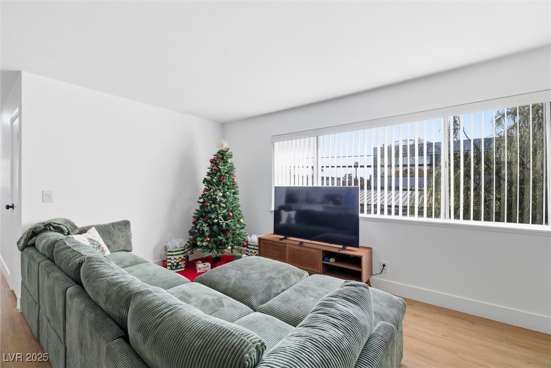 1521 Elizabeth Avenue 4