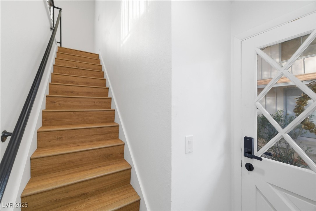 1521 Elizabeth Avenue 4