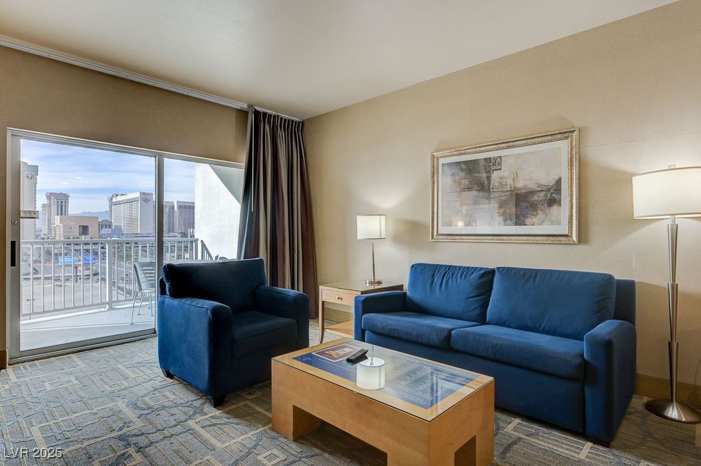 211 East Flamingo Road 601