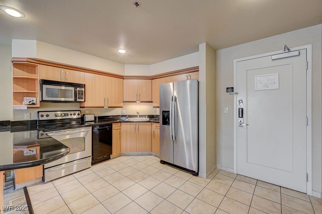211 East Flamingo Road 601