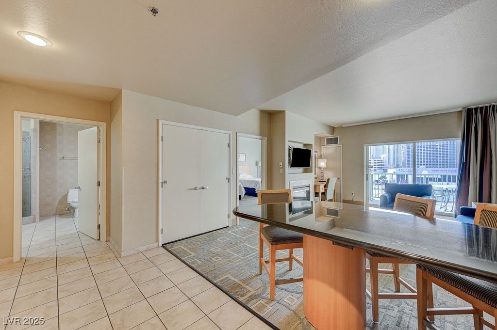 211 East Flamingo Road 601