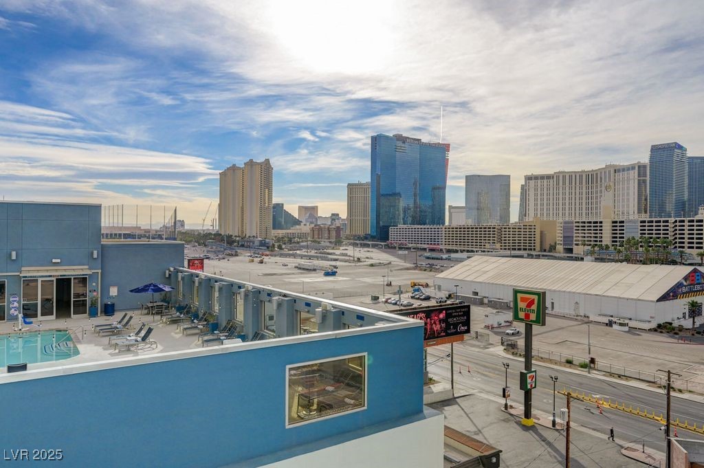 211 East Flamingo Road 601