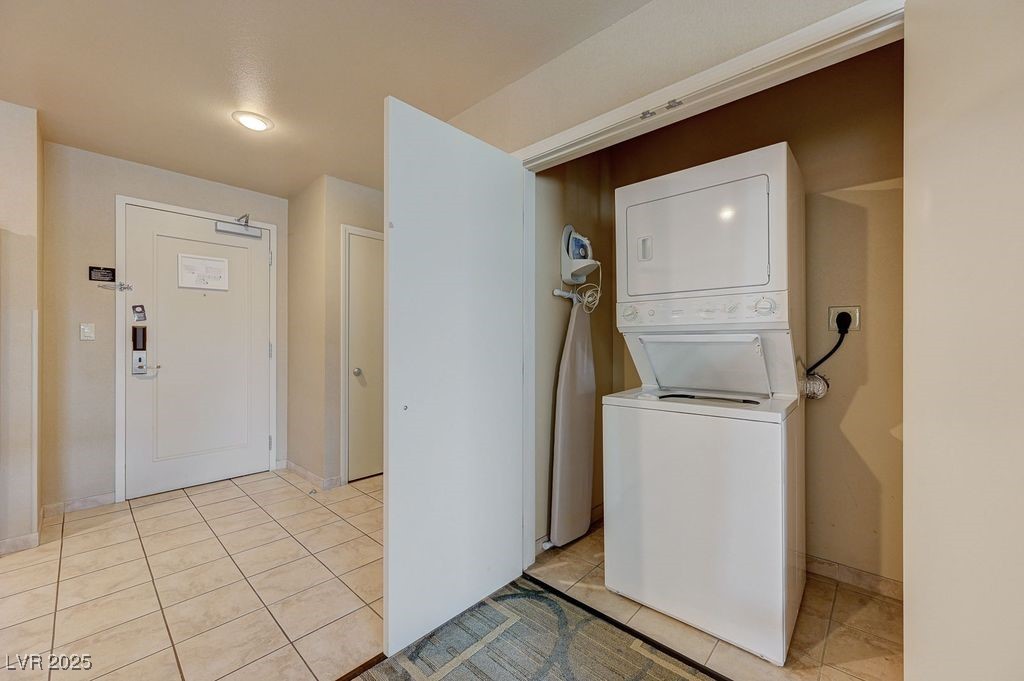 211 East Flamingo Road 601