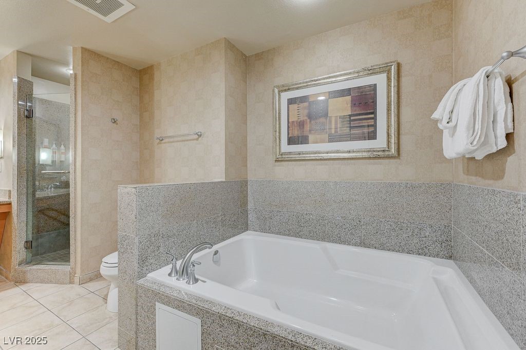211 East Flamingo Road 601
