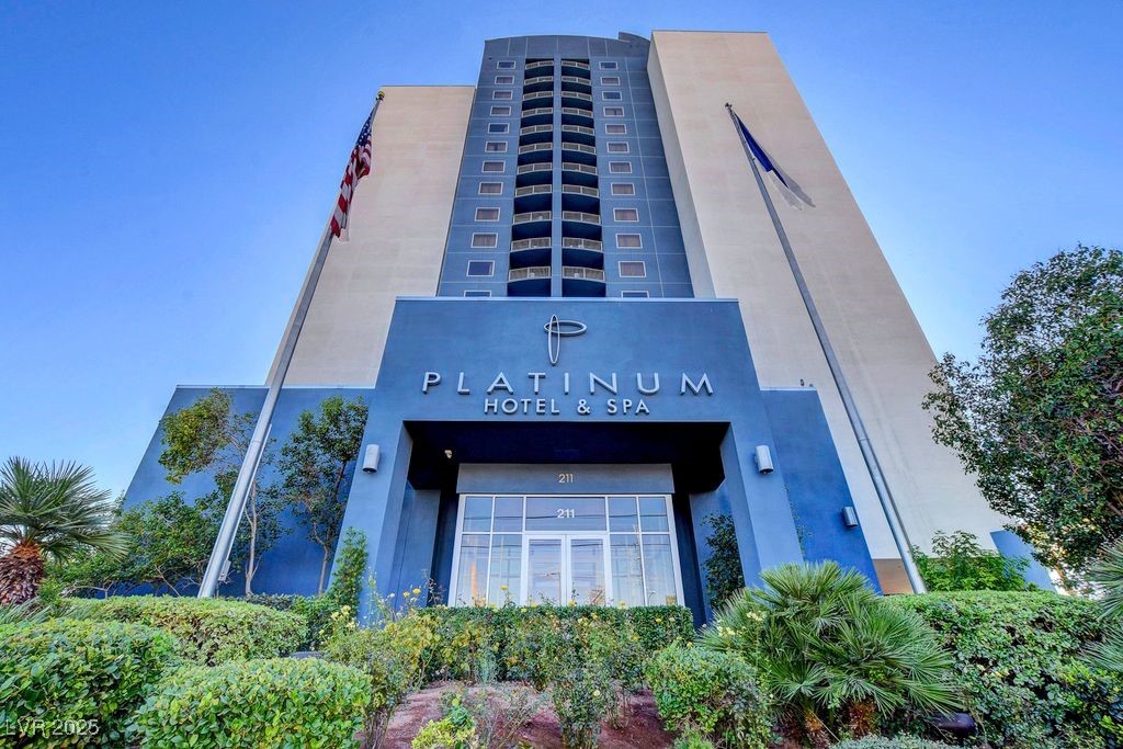 211 East Flamingo Road 601