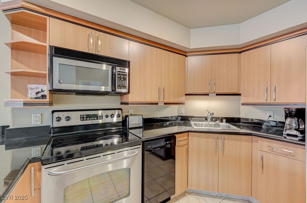 211 East Flamingo Road 601