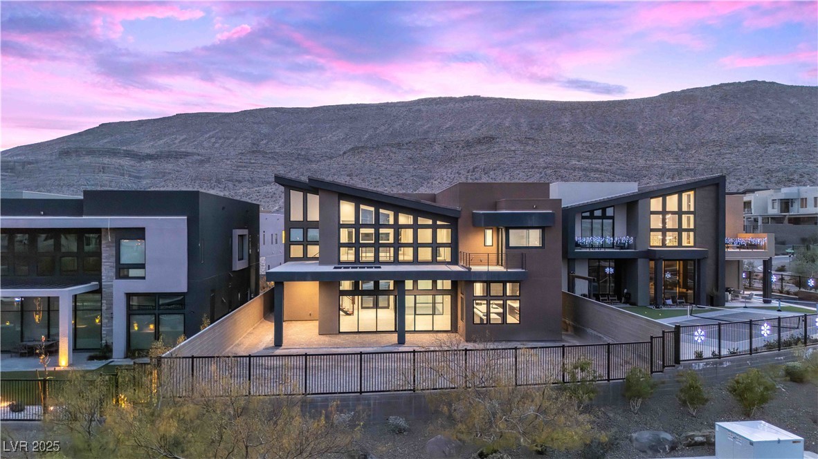 5364 Succulent Rose Drive