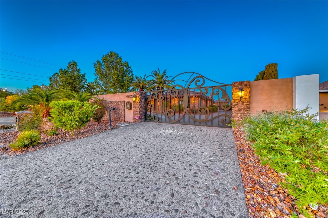 9920 Rancho Destino Road
