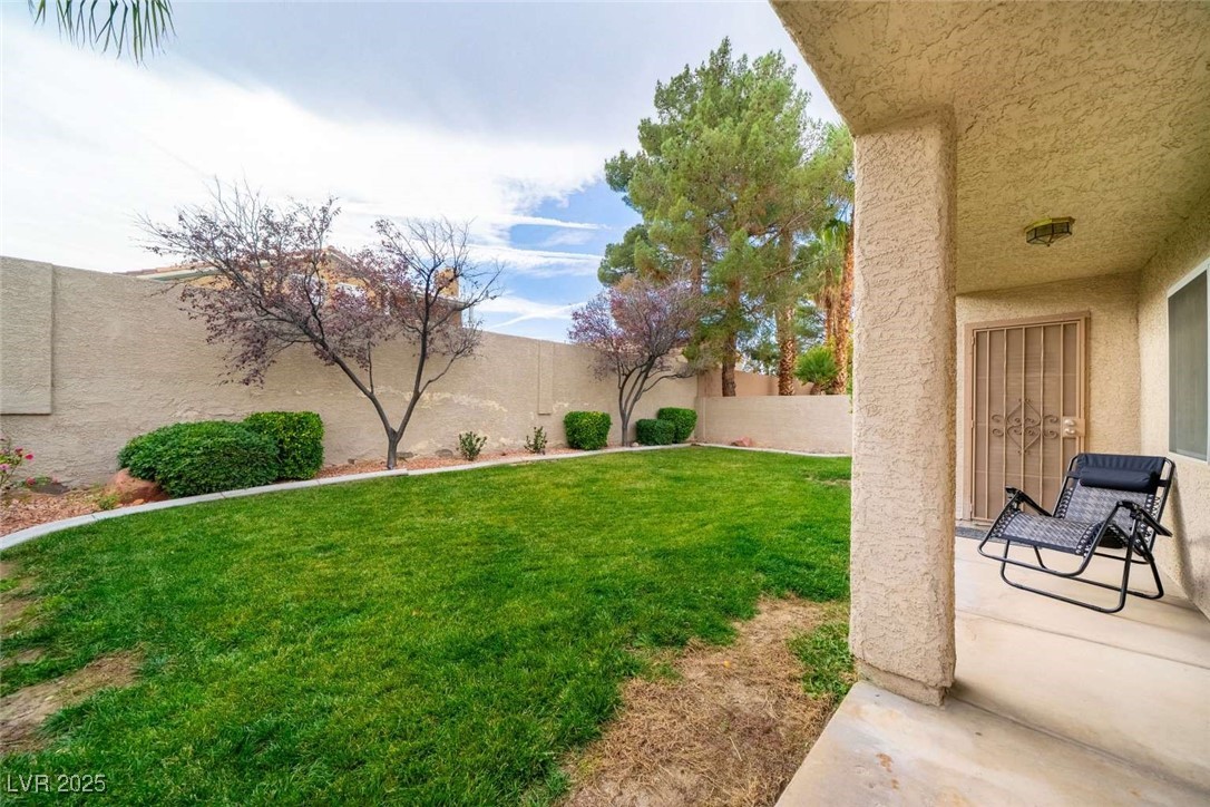 8033 Summer Harvest Avenue