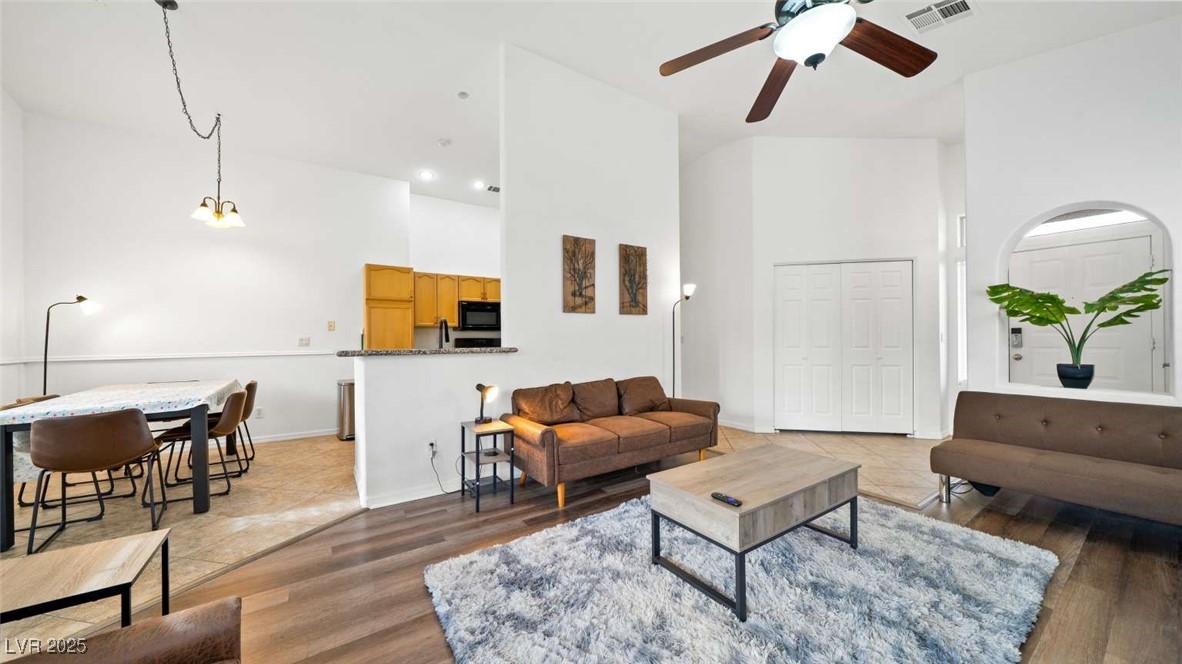 8033 Summer Harvest Avenue