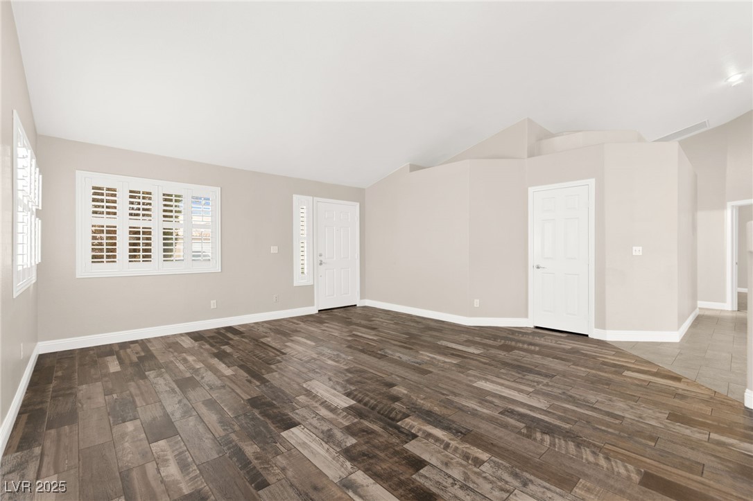 7804 Thorne Pine Avenue