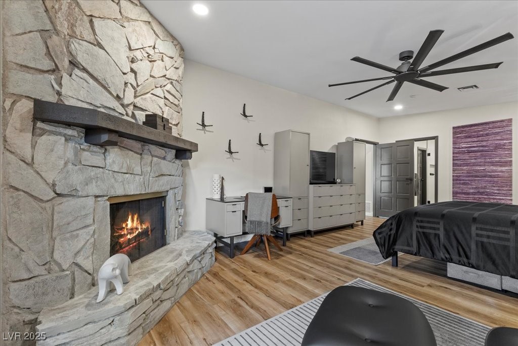 1912 Plaza De La Cruz