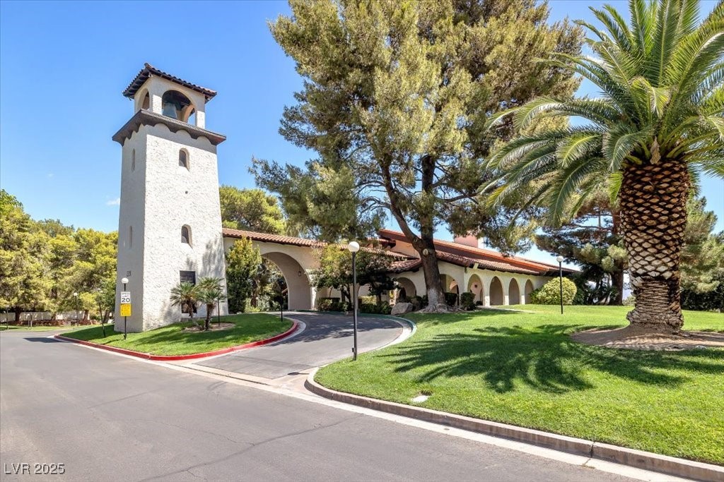 1912 Plaza De La Cruz