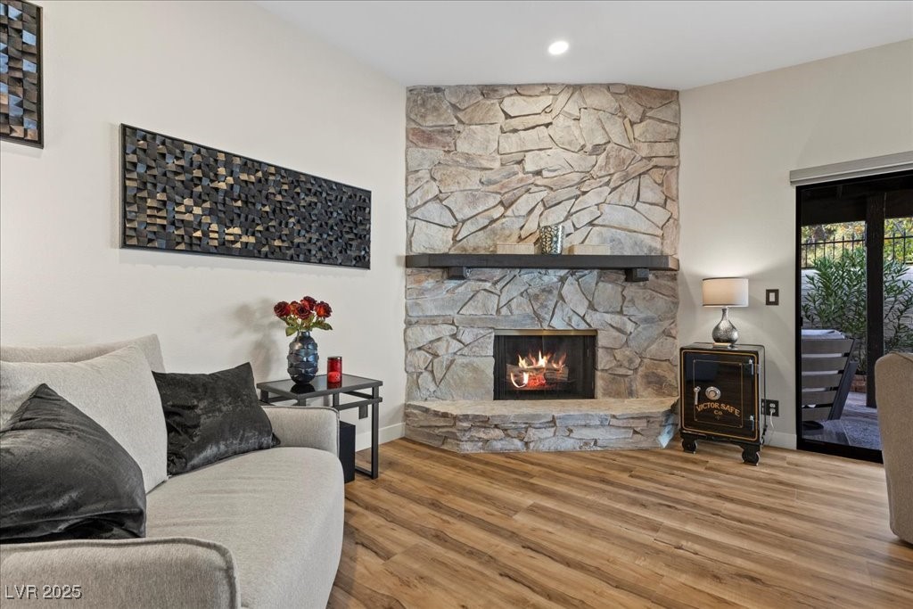 1912 Plaza De La Cruz