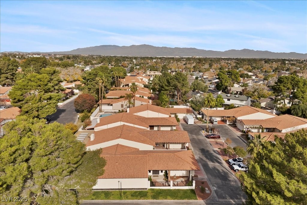 1912 Plaza De La Cruz