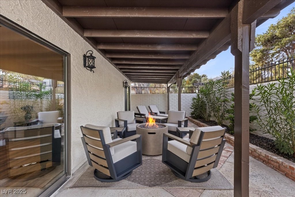 1912 Plaza De La Cruz