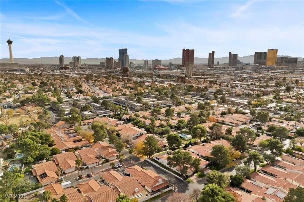 1912 Plaza De La Cruz