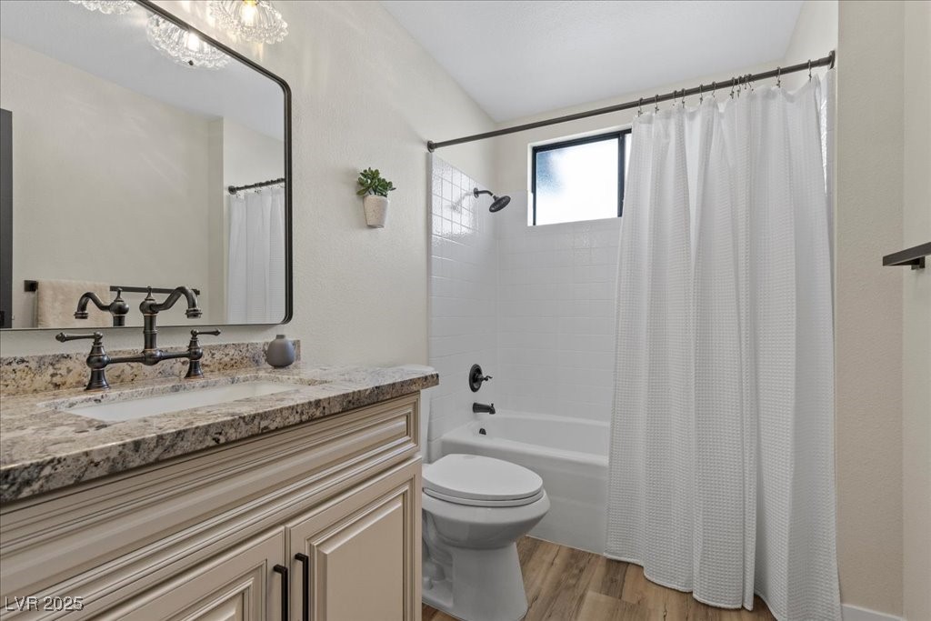 1912 Plaza De La Cruz