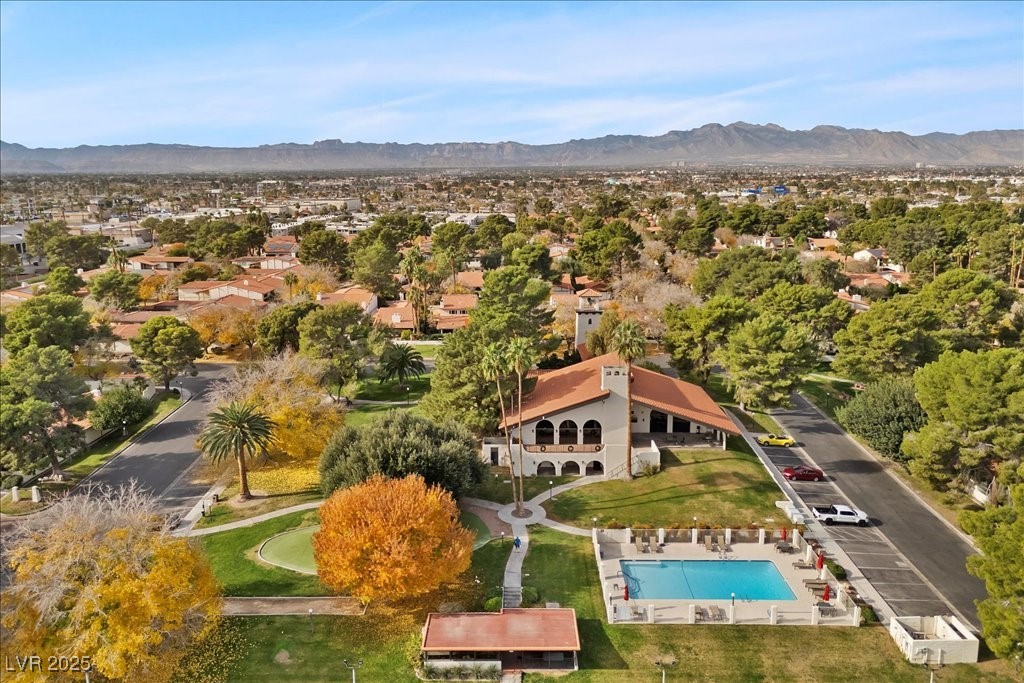 1912 Plaza De La Cruz