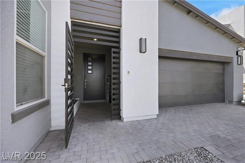 1609 Dream Canyon Avenue