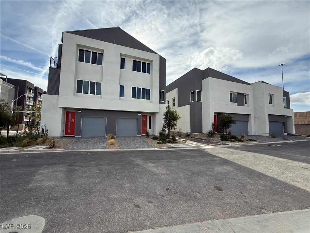 8629 Ensworth Street 112