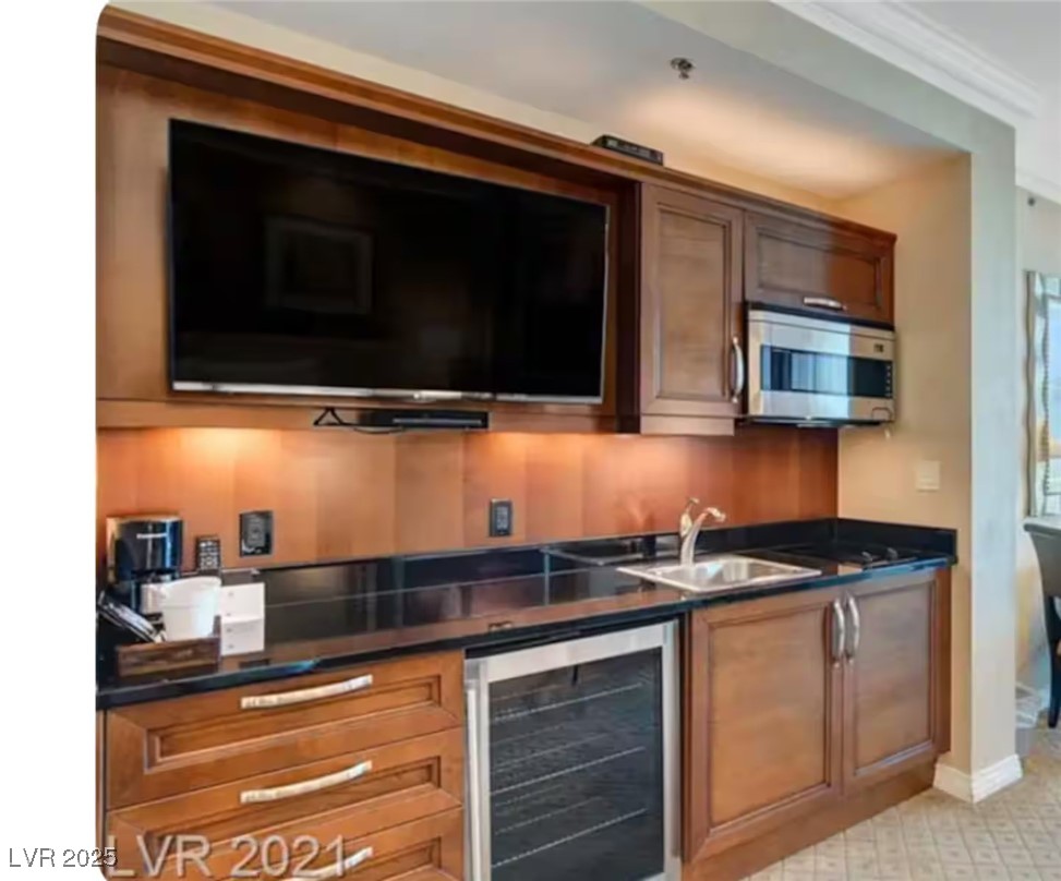135 East Harmon Avenue 2717