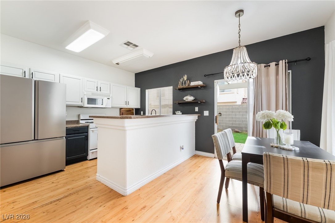 2581 Velez Valley Way