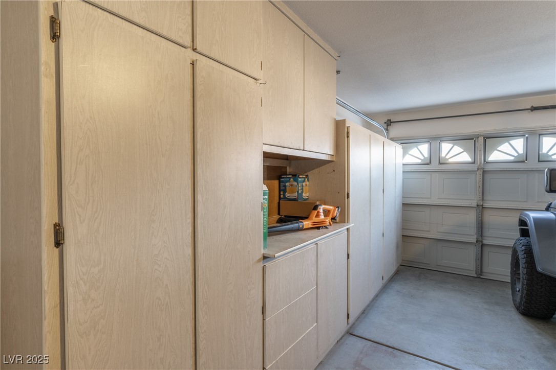 4825 Winterset Drive