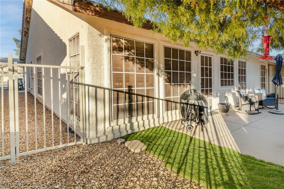 4825 Winterset Drive