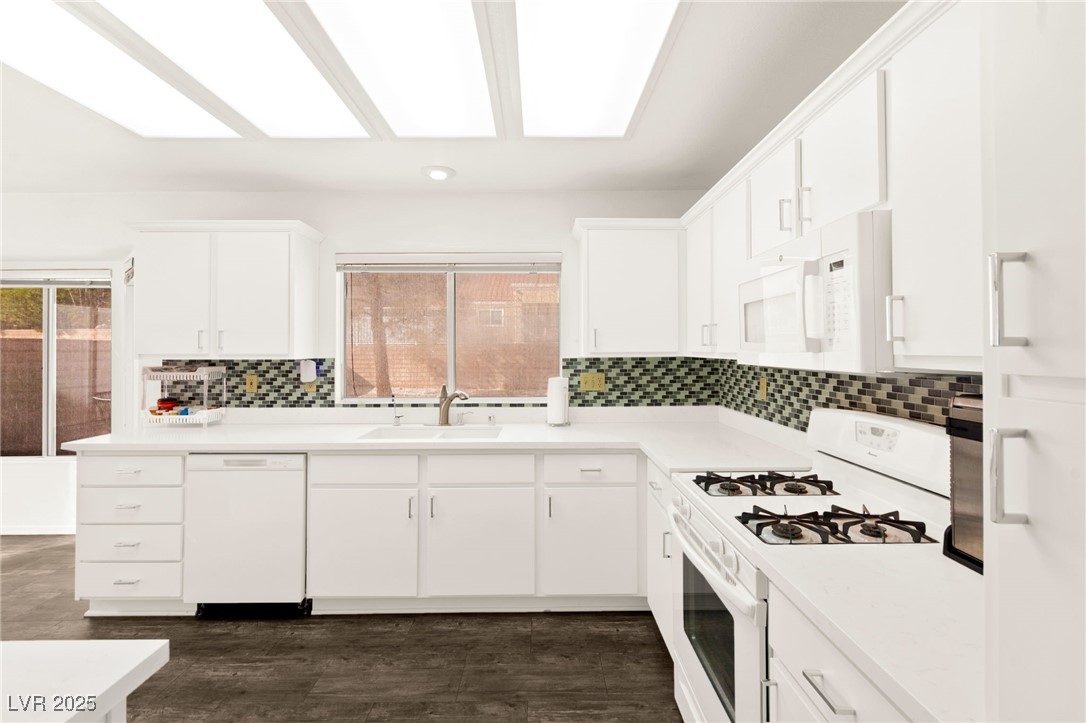 2817 Lotus Hill Drive