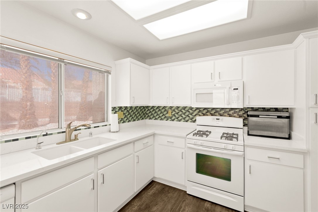 2817 Lotus Hill Drive