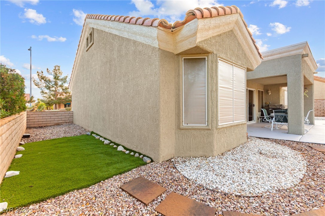 2817 Lotus Hill Drive