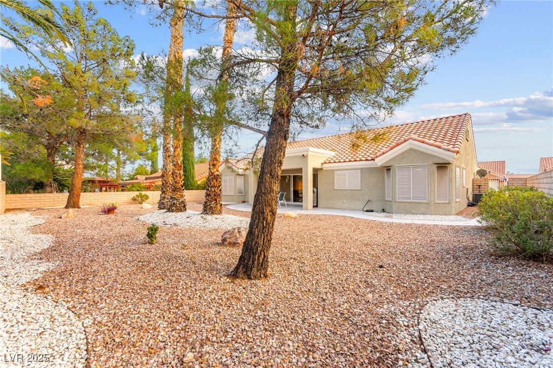 2817 Lotus Hill Drive