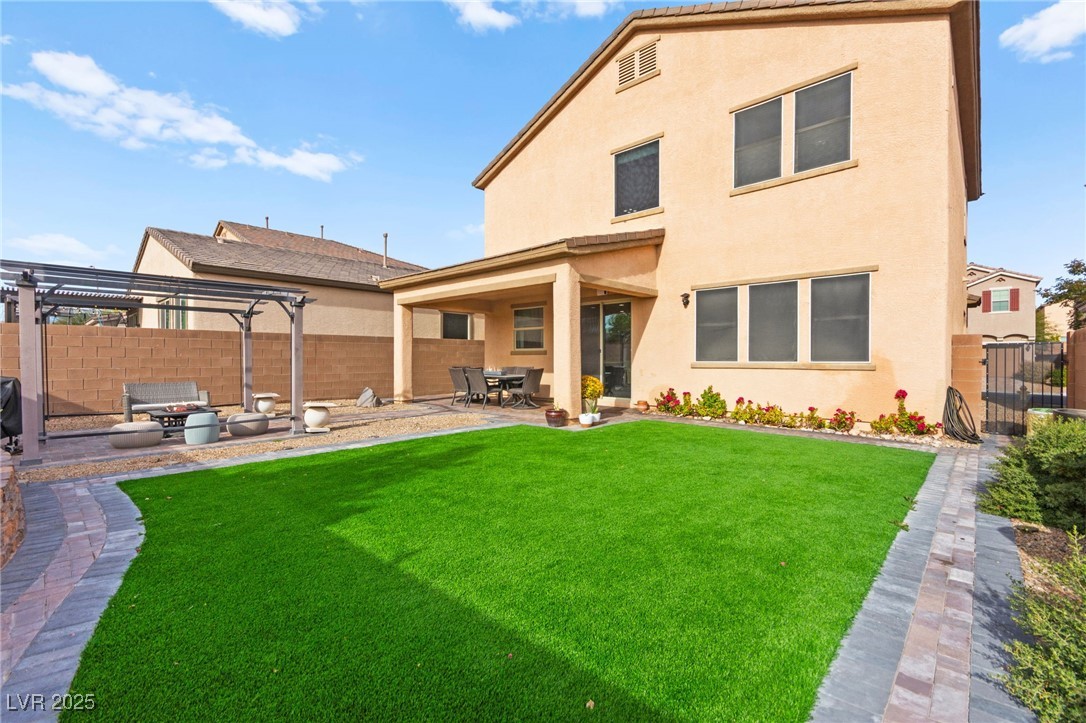 8973 Vista Pines Street