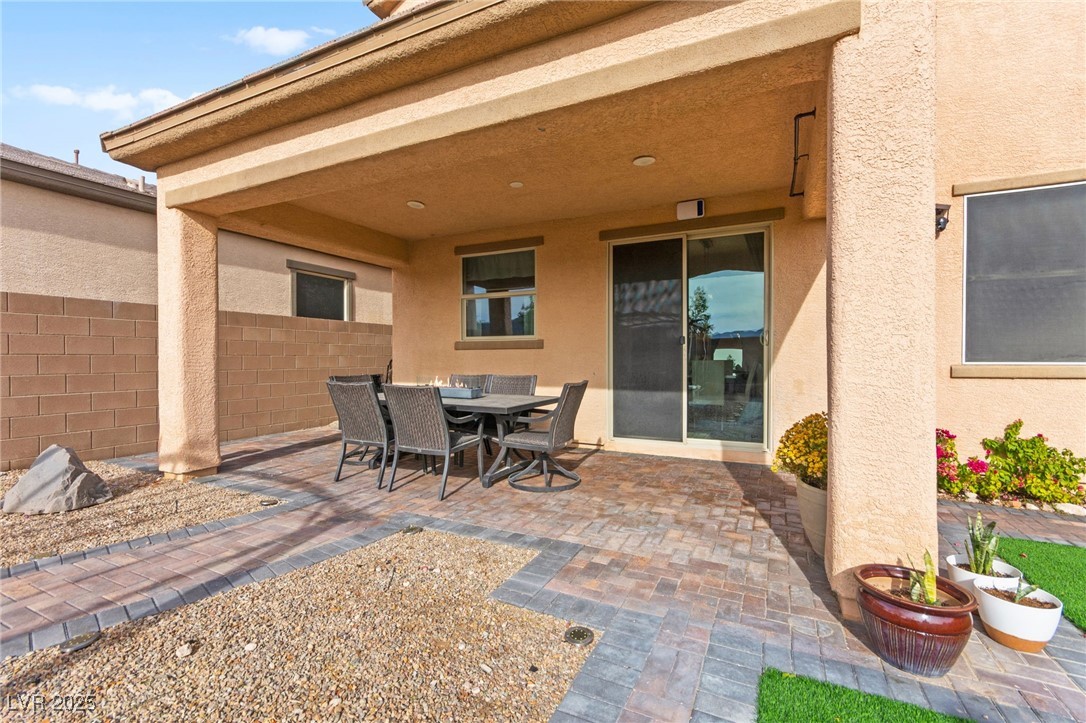 8973 Vista Pines Street