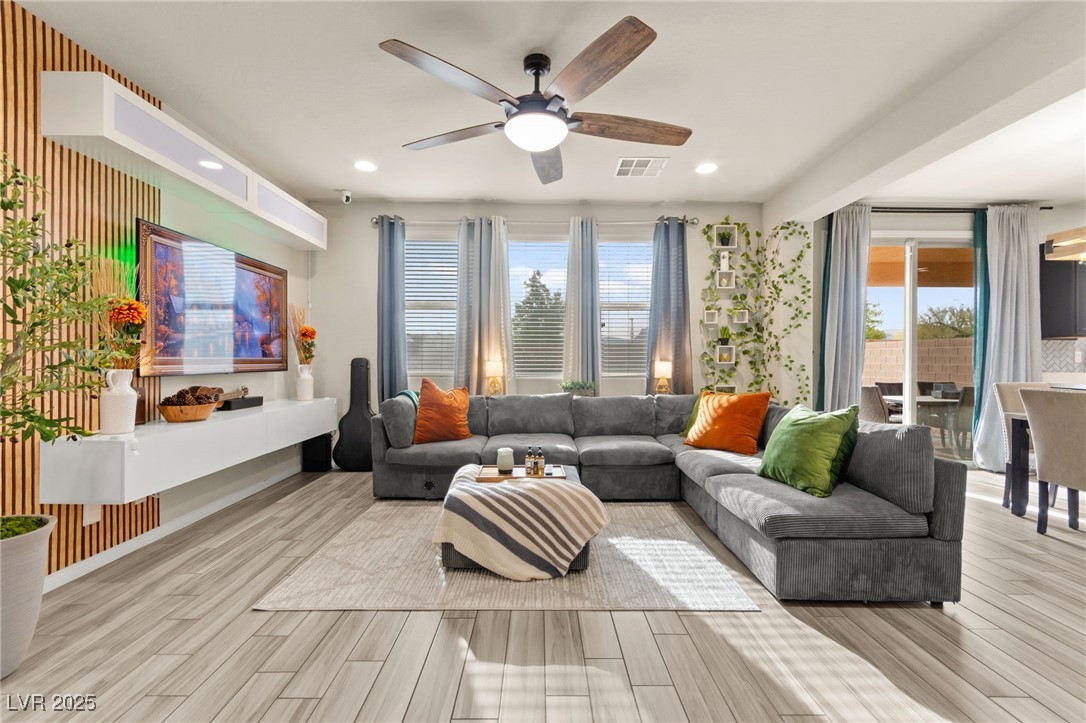 8973 Vista Pines Street