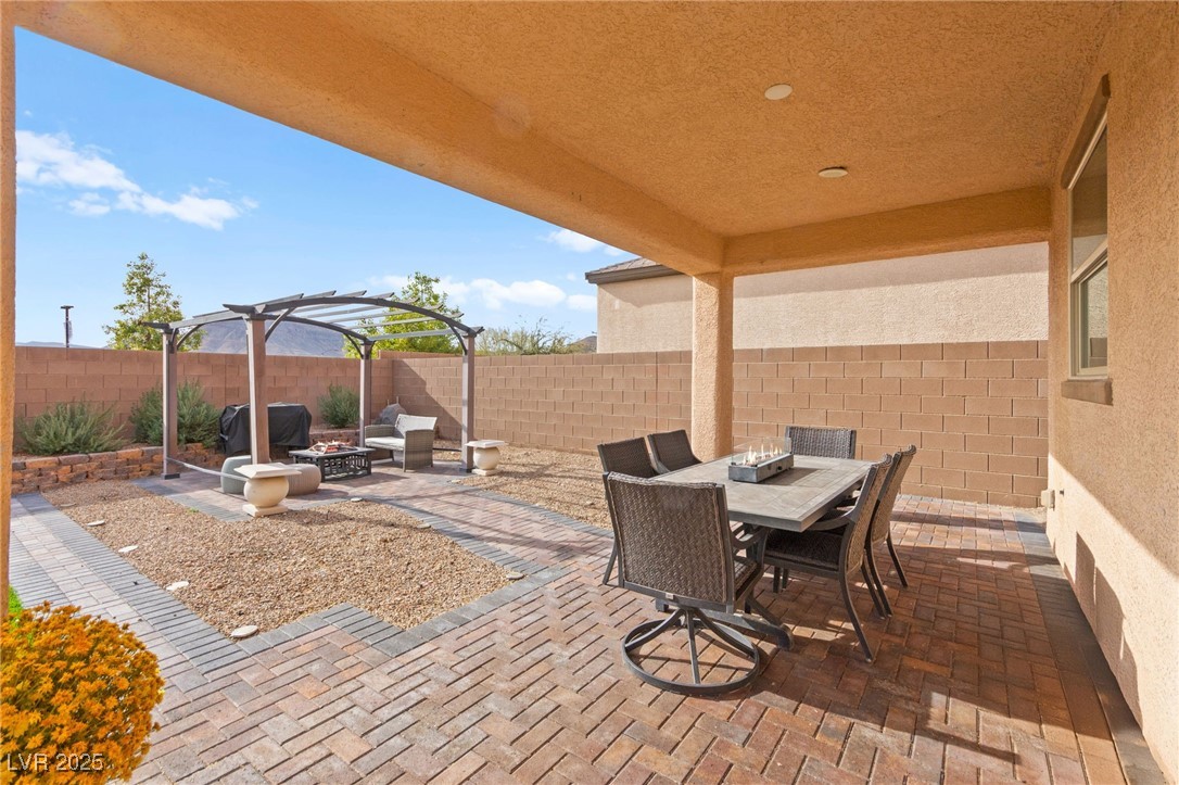 8973 Vista Pines Street