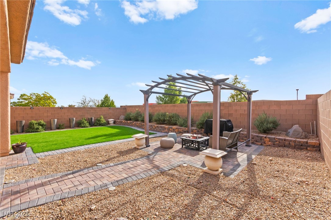 8973 Vista Pines Street