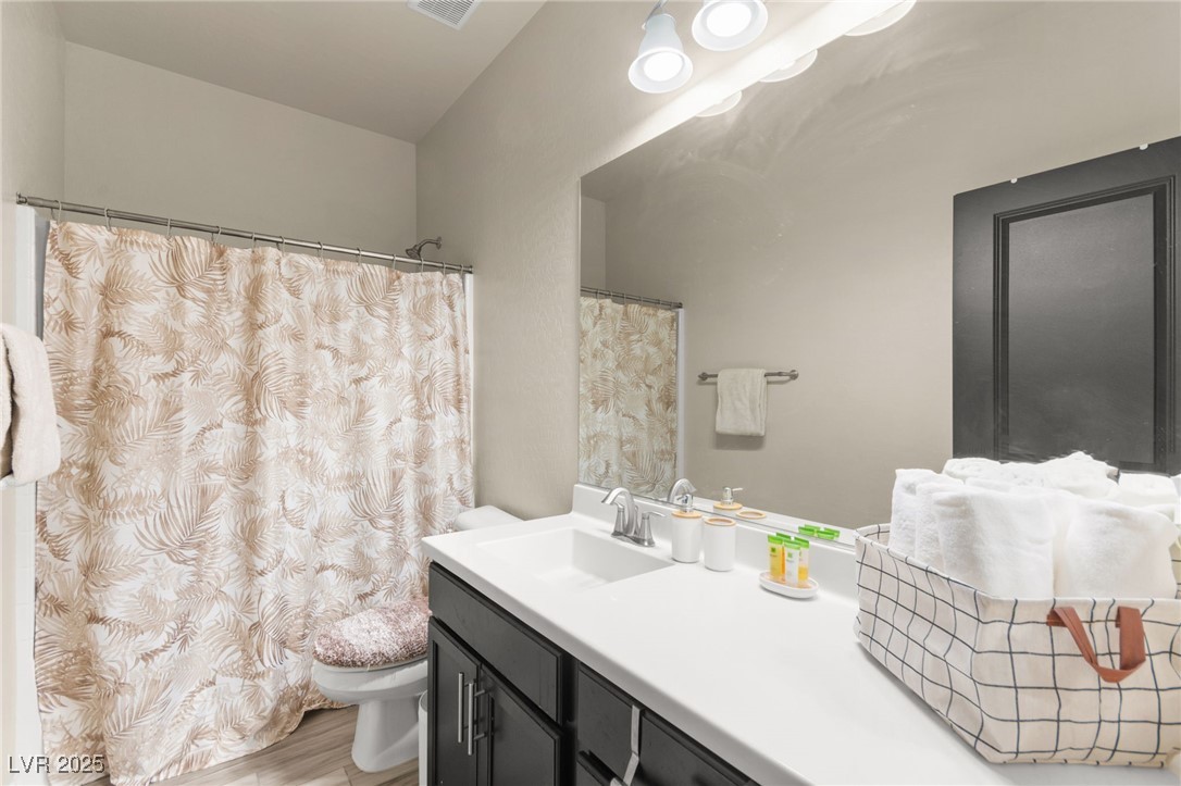 8973 Vista Pines Street