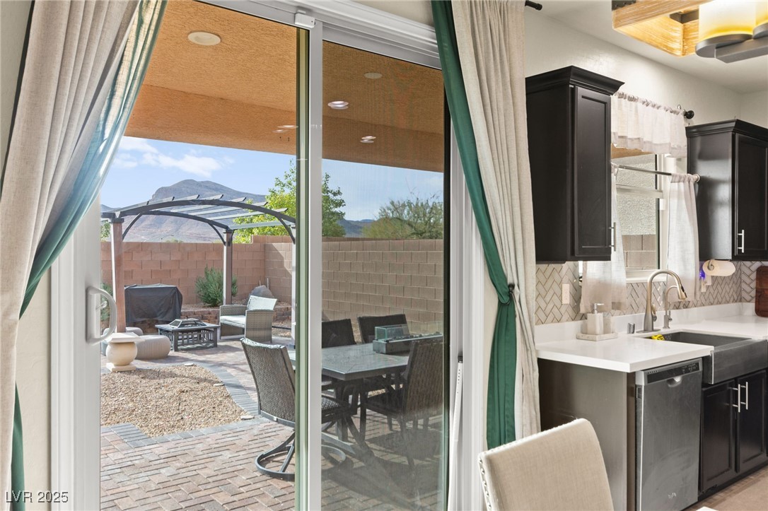 8973 Vista Pines Street