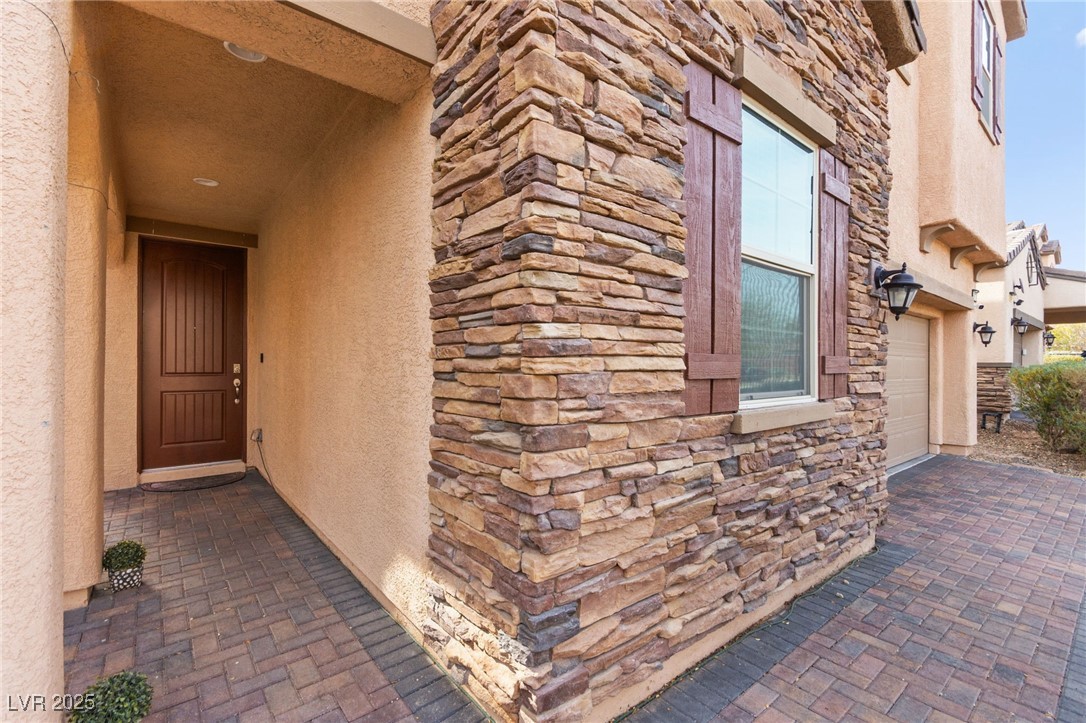 8973 Vista Pines Street