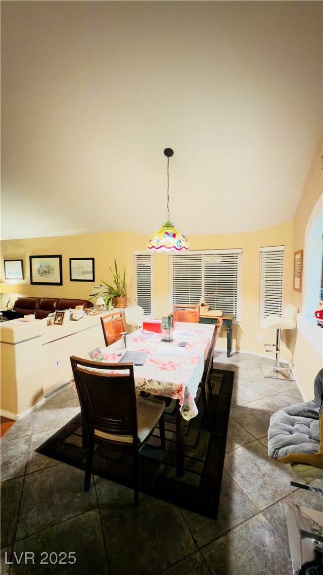 8717 Autumn Wreath Avenue