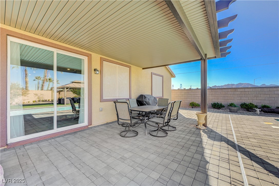 2096 Del Aqua Avenue