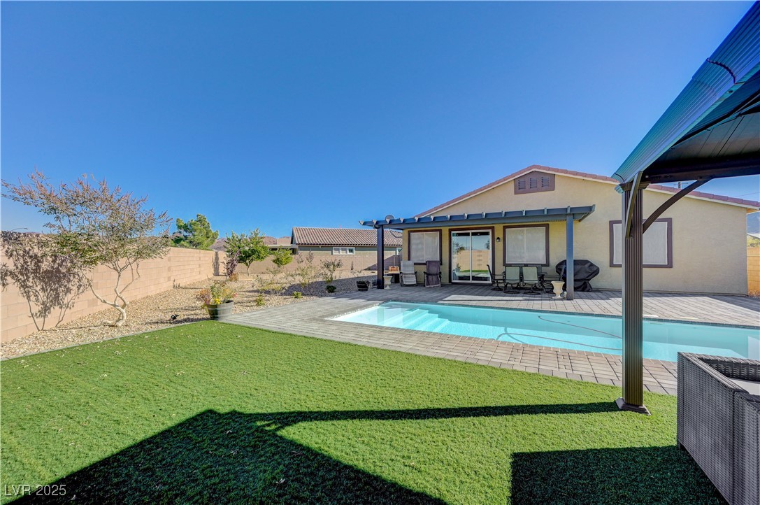 2096 Del Aqua Avenue