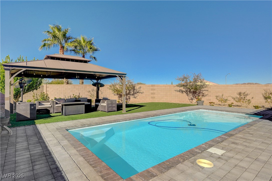 2096 Del Aqua Avenue